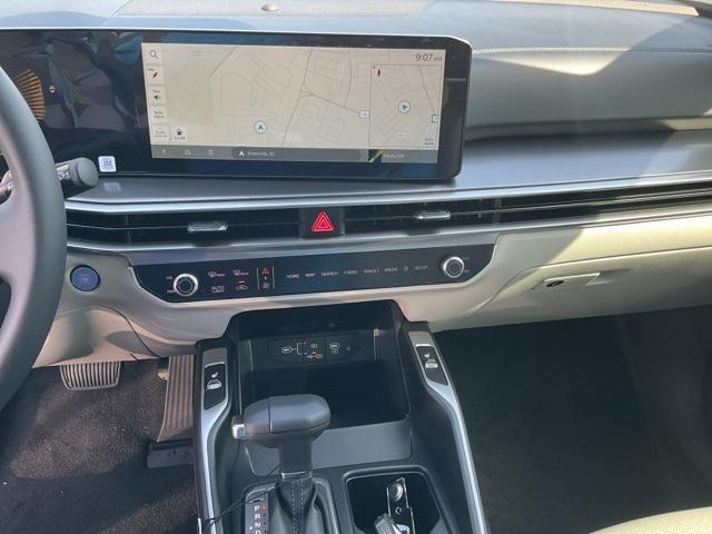 new 2025 Kia Sorento car, priced at $35,549