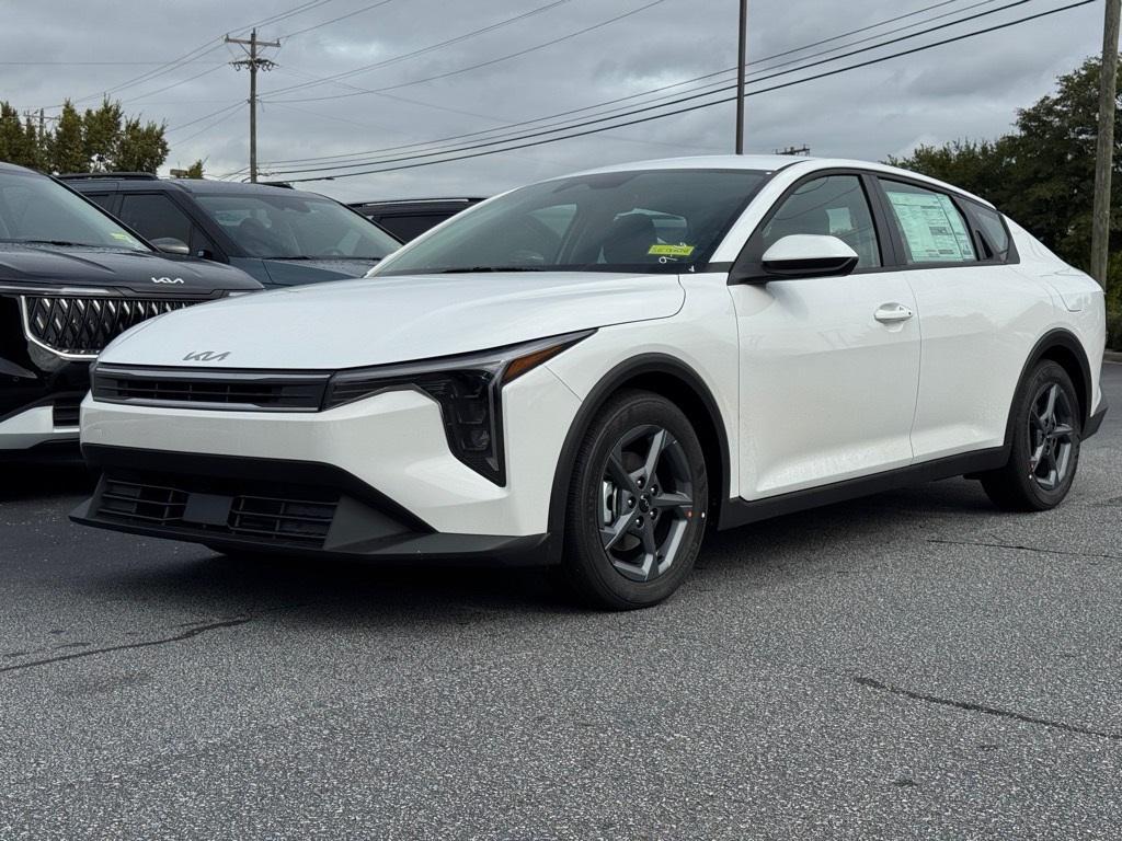 new 2025 Kia K4 car, priced at $23,590