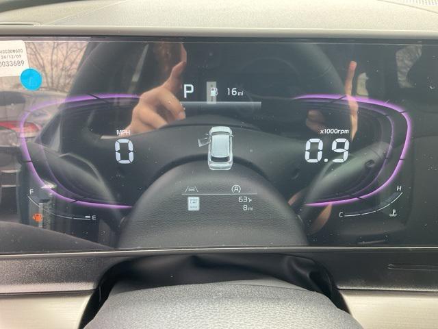 new 2025 Kia Sportage car, priced at $29,928