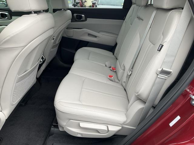 new 2025 Kia Sorento car, priced at $36,091