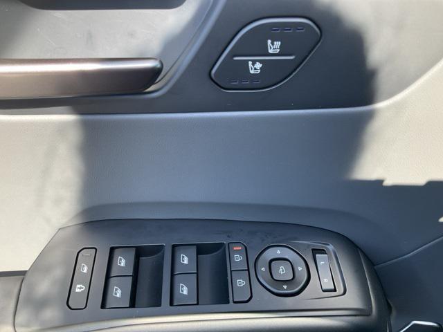 new 2026 Kia EV9 car, priced at $59,735
