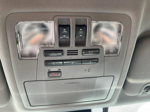 used 2019 Toyota Highlander car, priced at $31,404