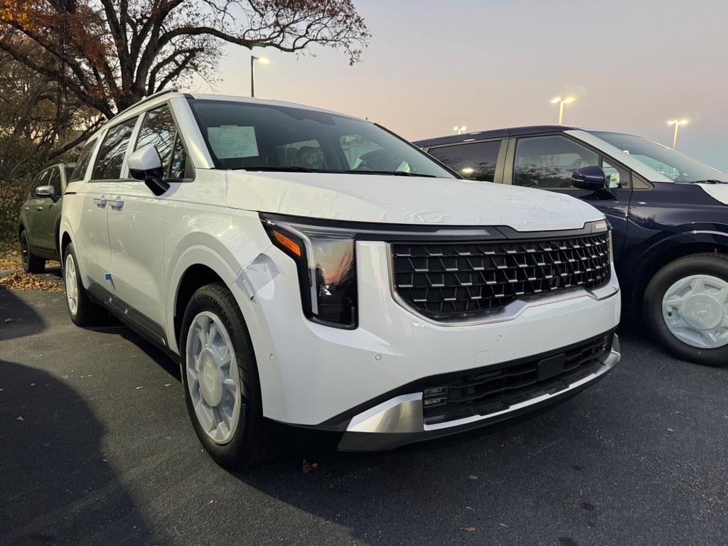 new 2026 Kia Carnival Hybrid car, priced at $50,430