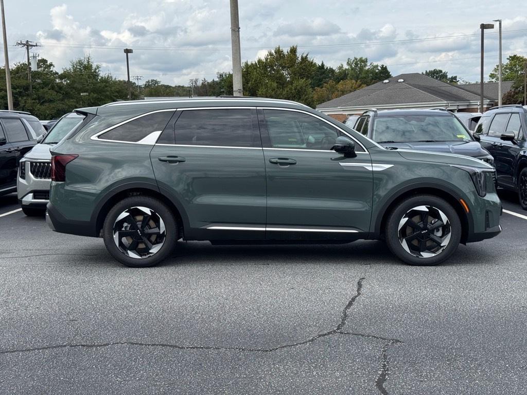 new 2025 Kia Sorento Hybrid car, priced at $41,492