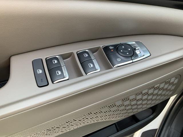 new 2025 Kia Carnival car, priced at $38,622