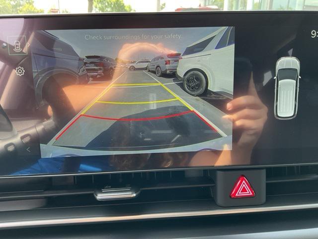 new 2025 Kia Carnival car, priced at $38,622