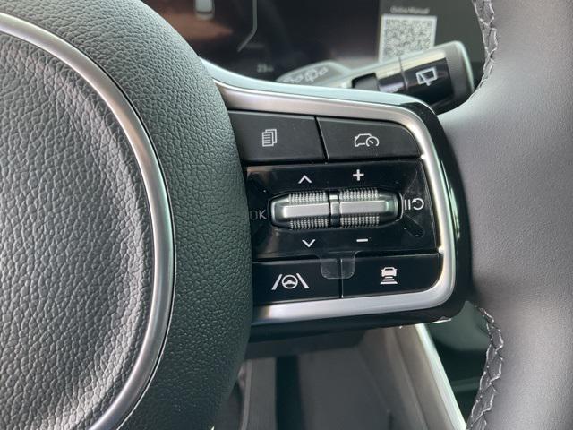 new 2025 Kia Carnival car, priced at $50,662