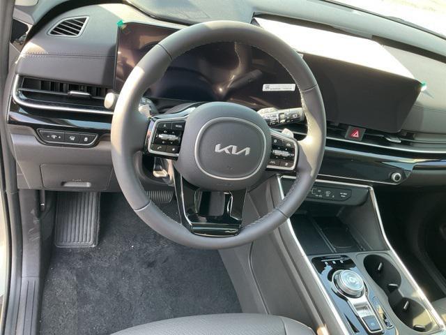 new 2025 Kia Carnival Hybrid car, priced at $54,564