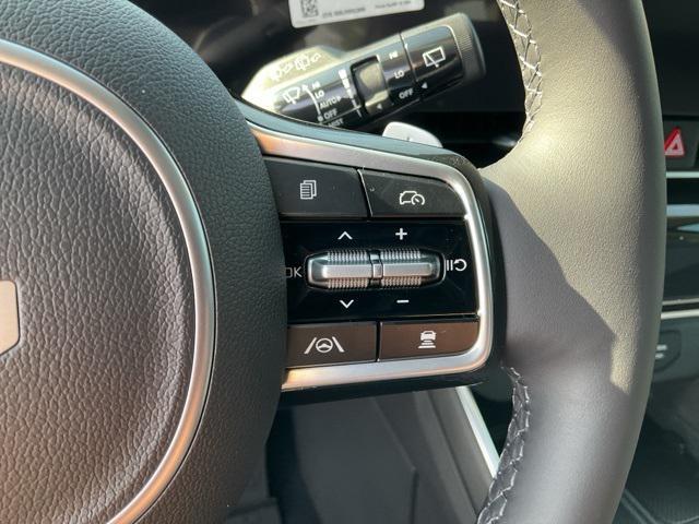 new 2025 Kia Carnival Hybrid car, priced at $54,564
