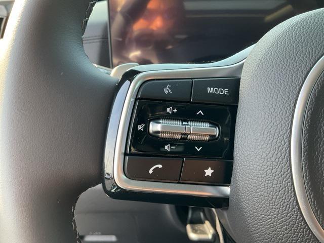 new 2025 Kia Carnival Hybrid car, priced at $54,564