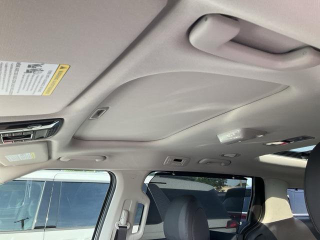new 2025 Kia Carnival Hybrid car, priced at $54,564