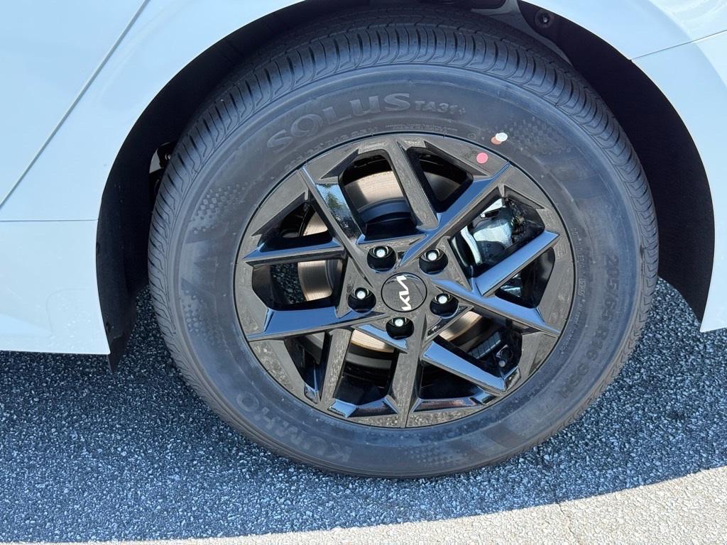 new 2026 Kia K5 car, priced at $27,842