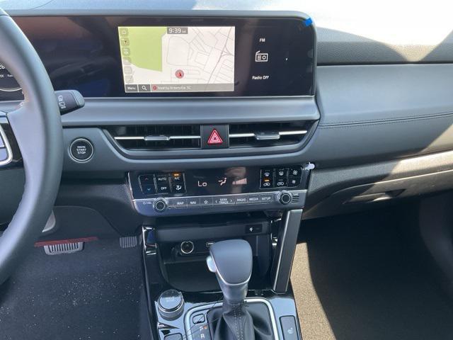 new 2025 Kia Seltos car, priced at $28,095