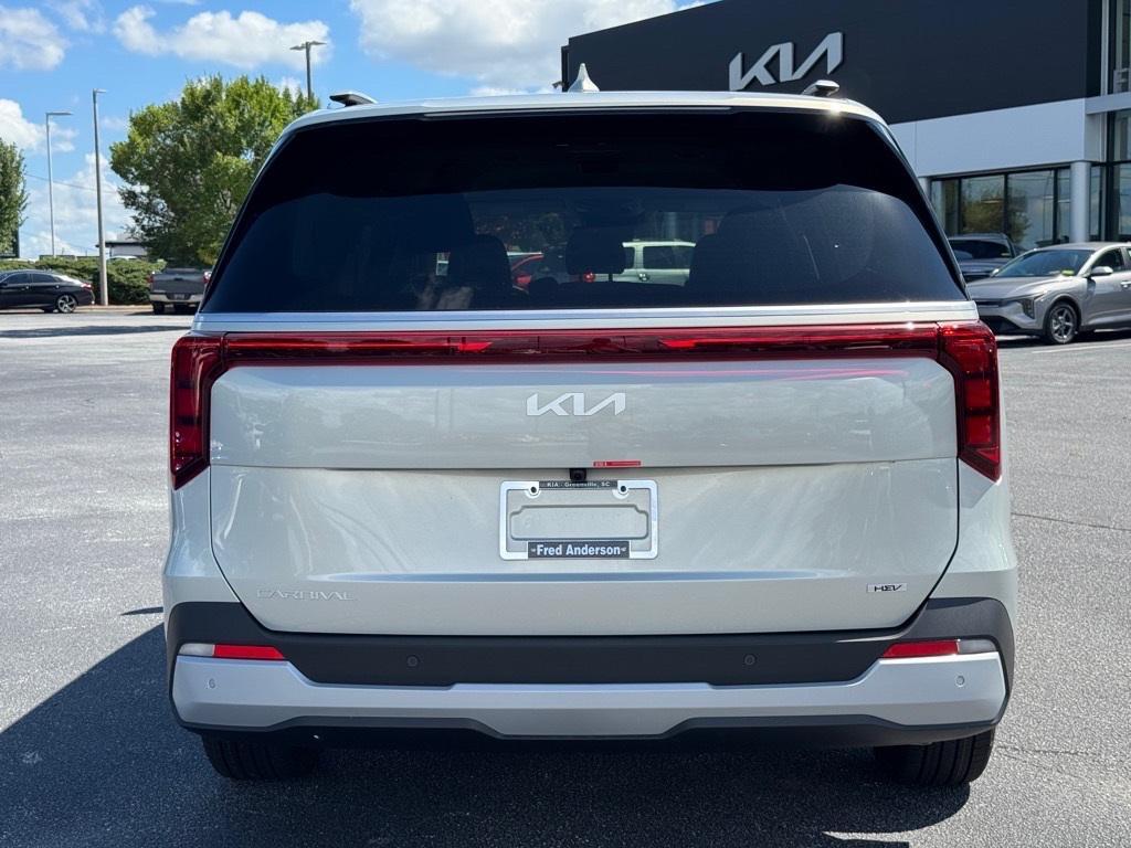 new 2026 Kia Carnival Hybrid car, priced at $43,188