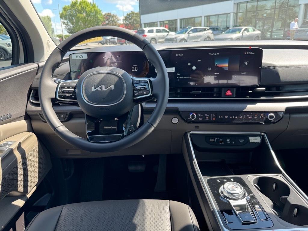new 2026 Kia Carnival Hybrid car, priced at $43,188