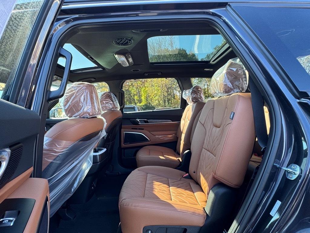new 2025 Kia Telluride car, priced at $50,102
