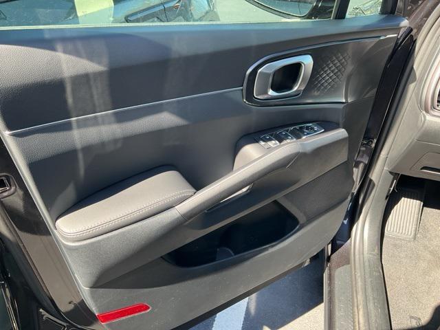 new 2025 Kia Sorento car, priced at $36,684