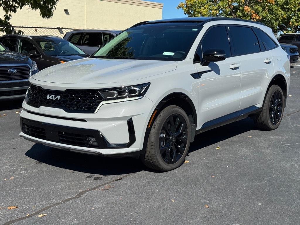used 2023 Kia Sorento car, priced at $32,822