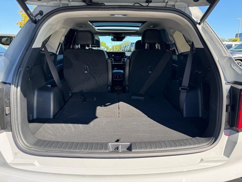 used 2023 Kia Sorento car, priced at $32,822