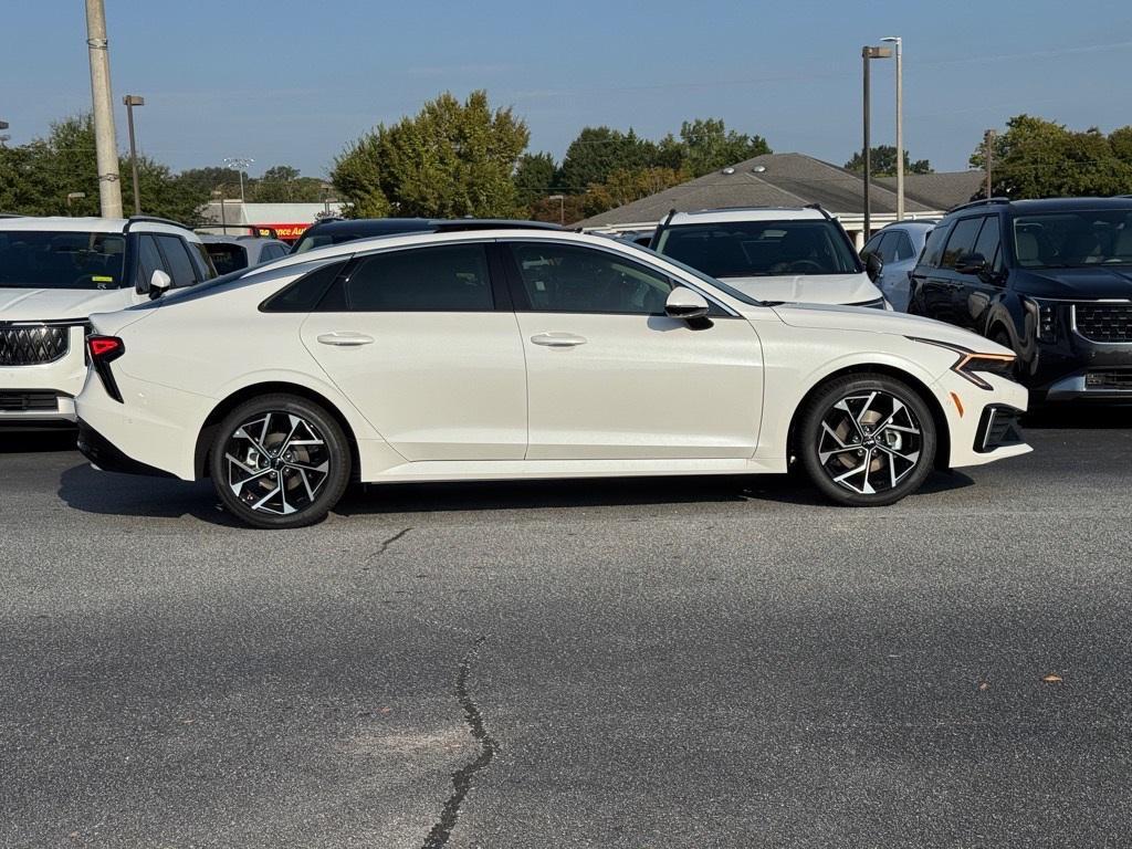 new 2026 Kia K5 car, priced at $35,218