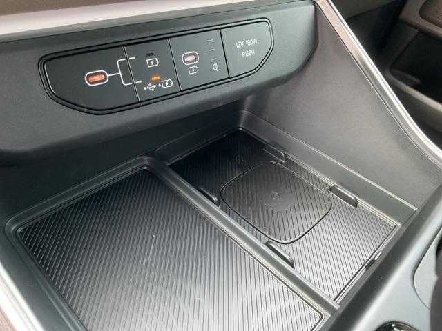 new 2025 Kia Carnival car, priced at $41,212