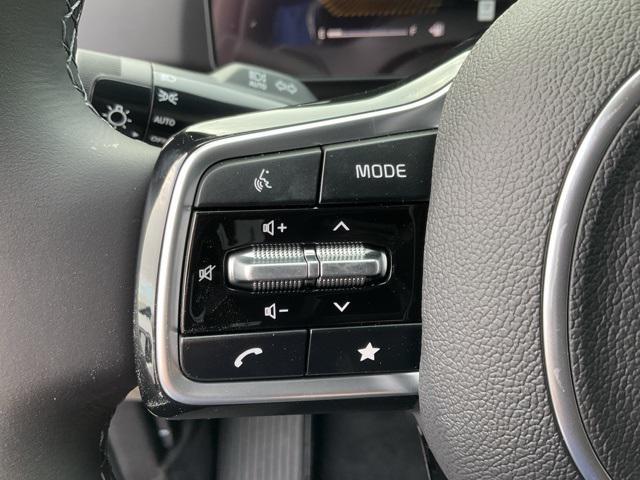 new 2025 Kia Carnival car, priced at $41,212