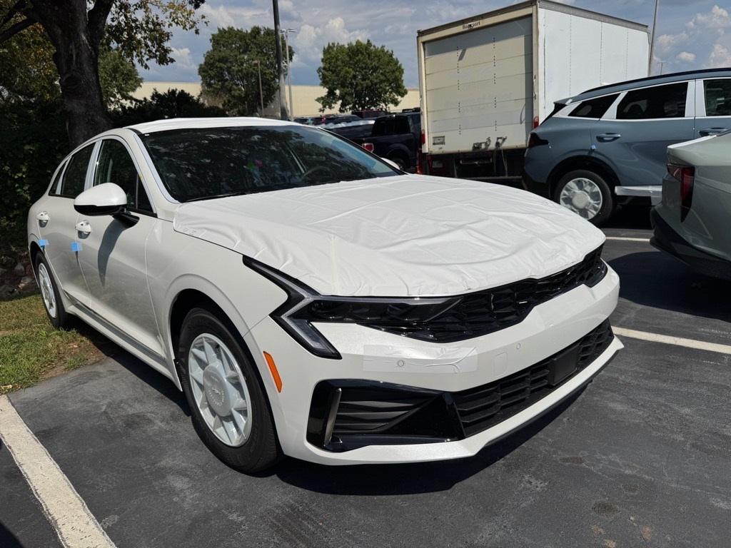 new 2026 Kia K5 car, priced at $28,212