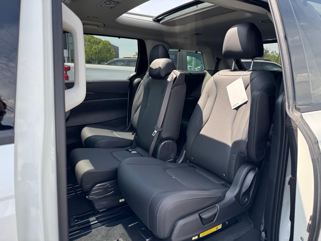 new 2026 Kia Carnival car, priced at $50,978