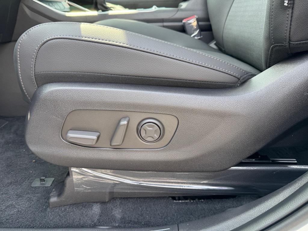 new 2026 Kia Carnival car, priced at $50,978