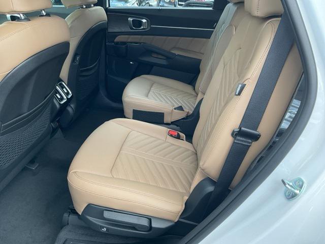 new 2025 Kia Sorento car, priced at $46,564