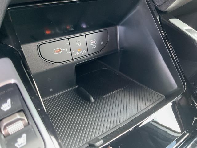 new 2025 Kia Sorento car, priced at $46,564