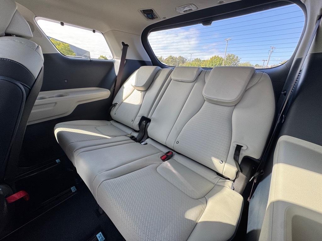 new 2026 Kia Carnival car, priced at $50,693