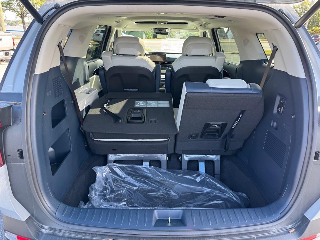 new 2026 Kia Carnival car, priced at $50,693