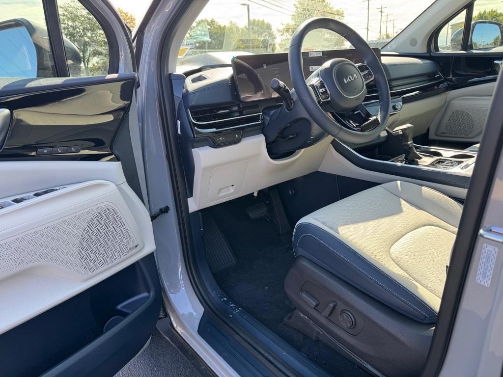 new 2026 Kia Carnival car, priced at $50,693