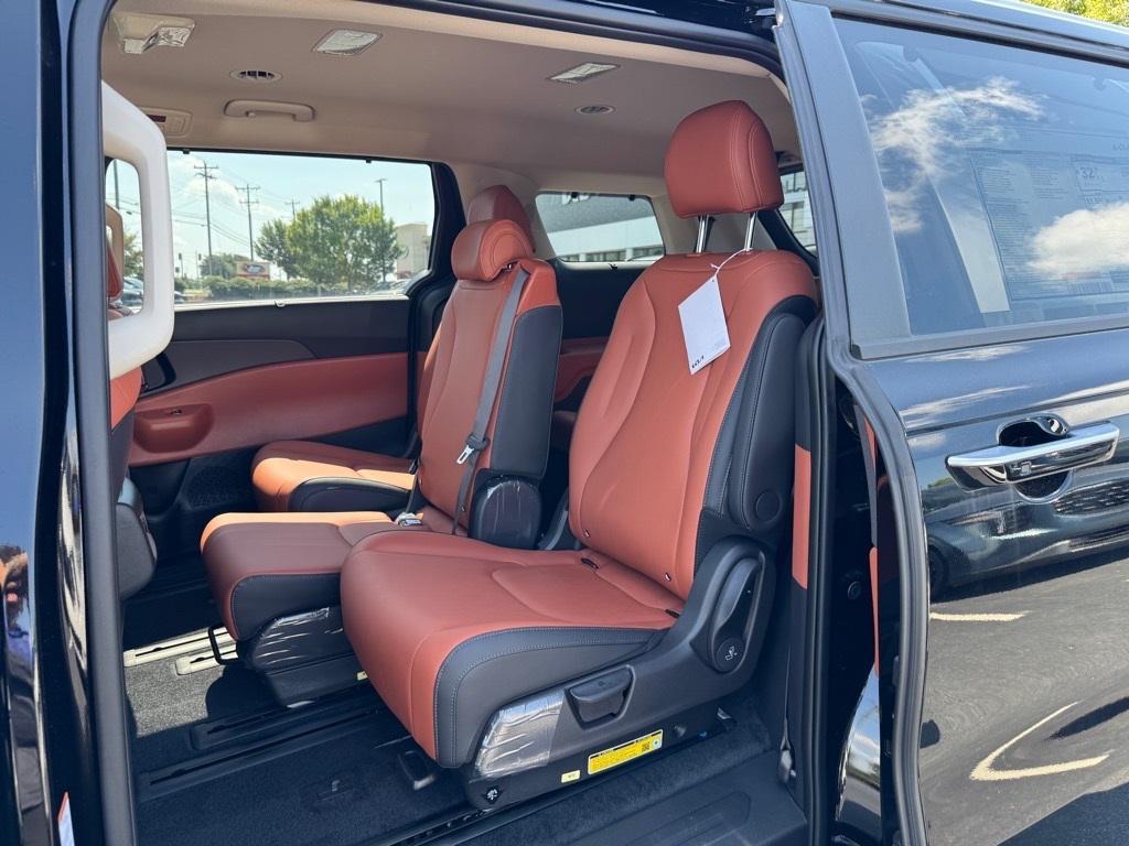 new 2026 Kia Carnival Hybrid car, priced at $43,188