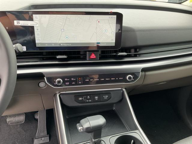 new 2025 Kia Carnival car, priced at $38,506