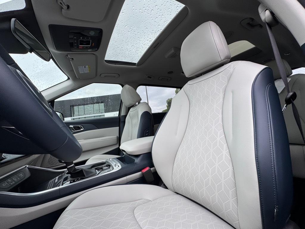 new 2026 Kia Carnival car, priced at $45,757