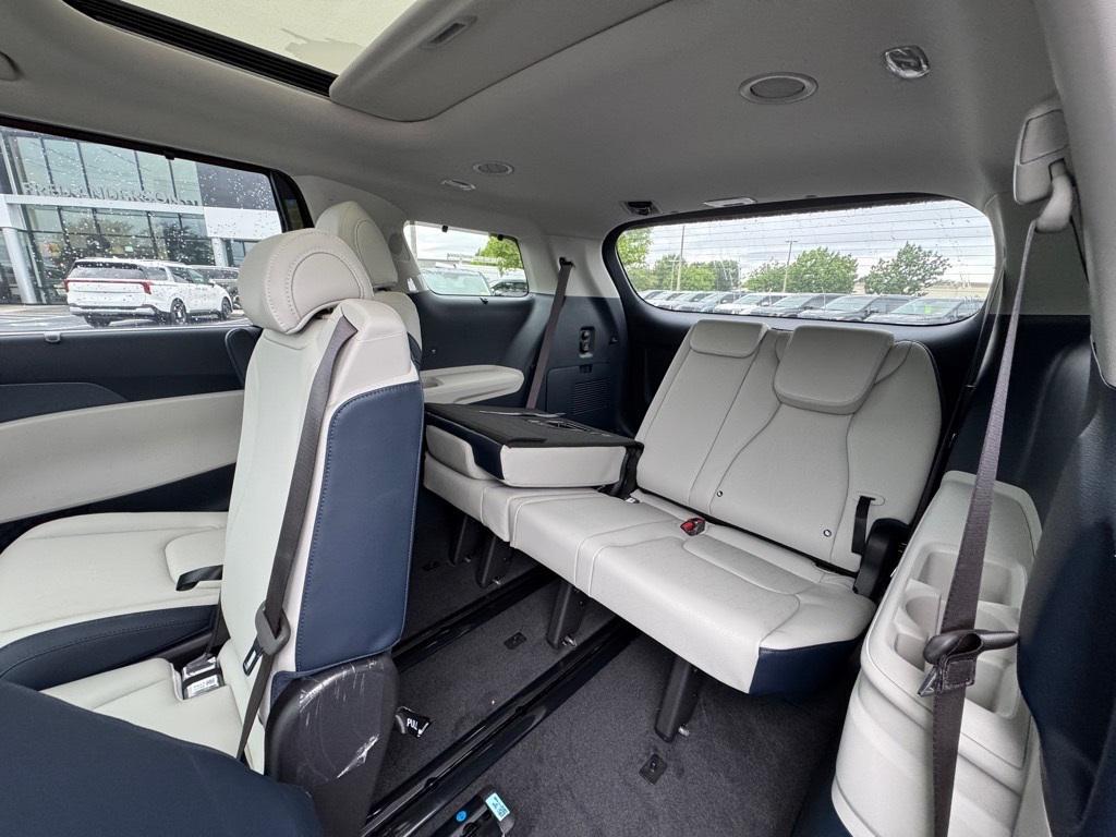 new 2026 Kia Carnival car, priced at $45,757