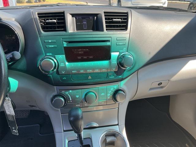 used 2012 Toyota Highlander car, priced at $13,445