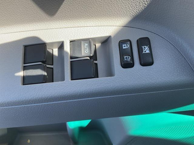 used 2012 Toyota Highlander car, priced at $13,445