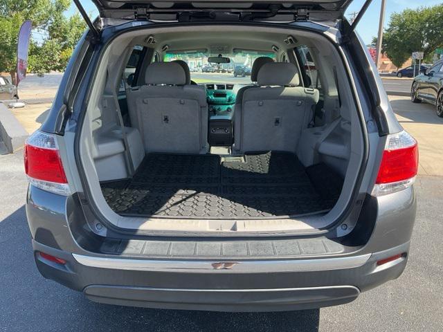 used 2012 Toyota Highlander car, priced at $13,445