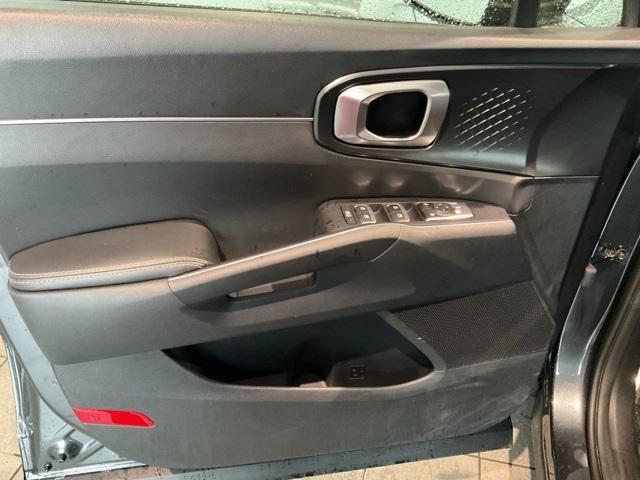 used 2024 Kia Sorento car, priced at $31,294