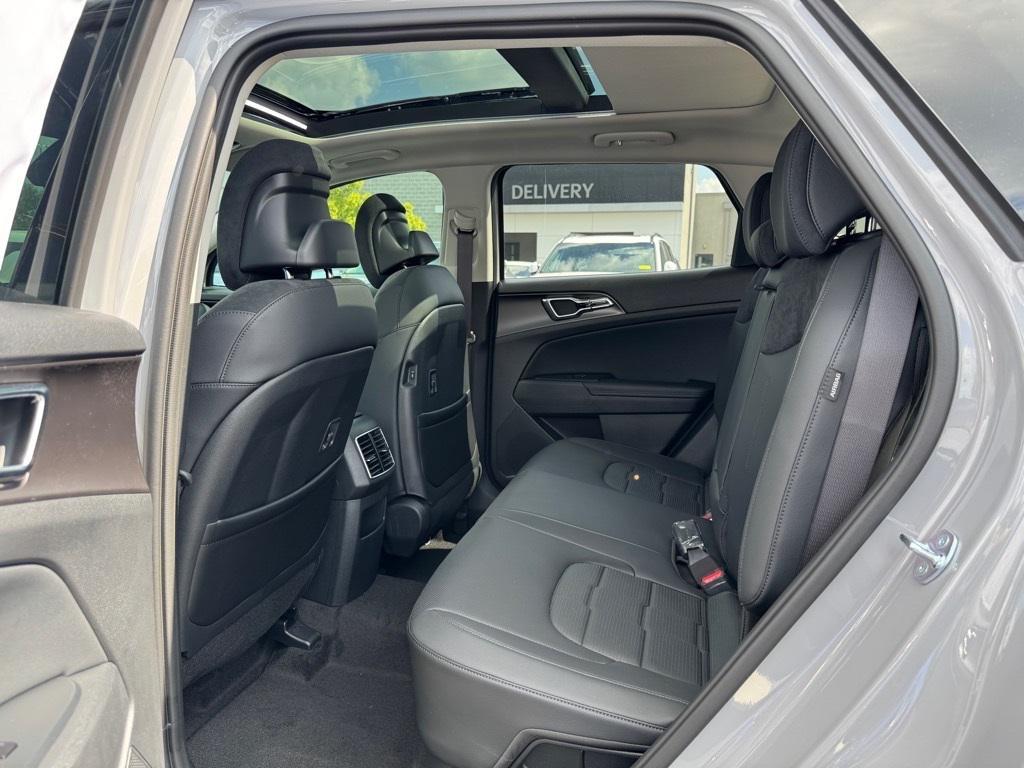 new 2026 Kia Sportage Hybrid car, priced at $40,578