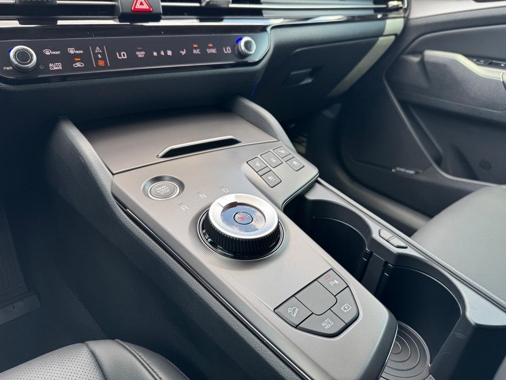 new 2026 Kia Sportage Hybrid car, priced at $40,578
