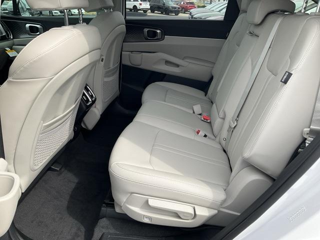 new 2025 Kia Sorento car, priced at $35,888