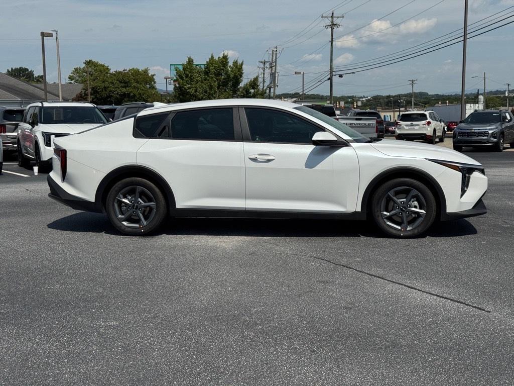 new 2025 Kia K4 car, priced at $23,614