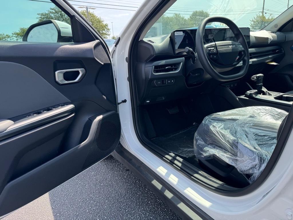 new 2025 Kia K4 car, priced at $23,614