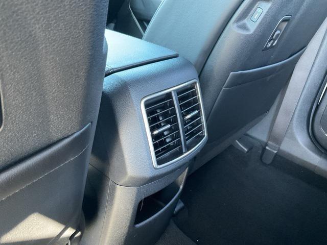 new 2025 Kia Sportage car, priced at $36,748