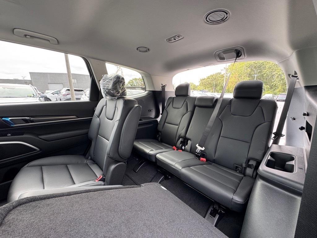 new 2025 Kia Telluride car, priced at $42,245