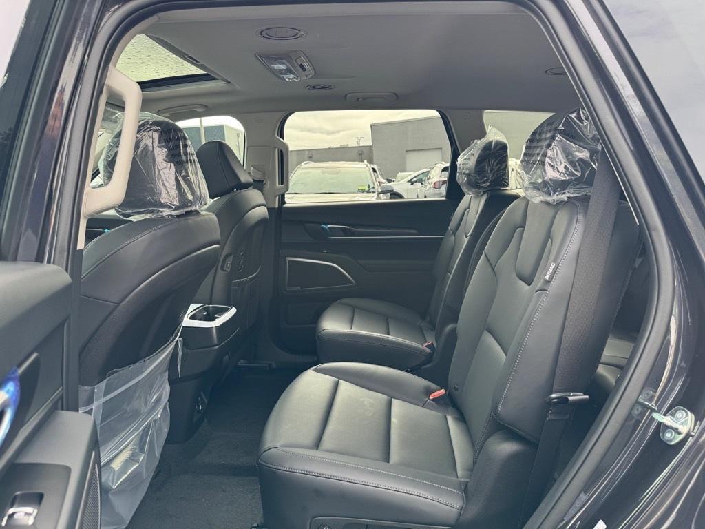 new 2025 Kia Telluride car, priced at $42,245